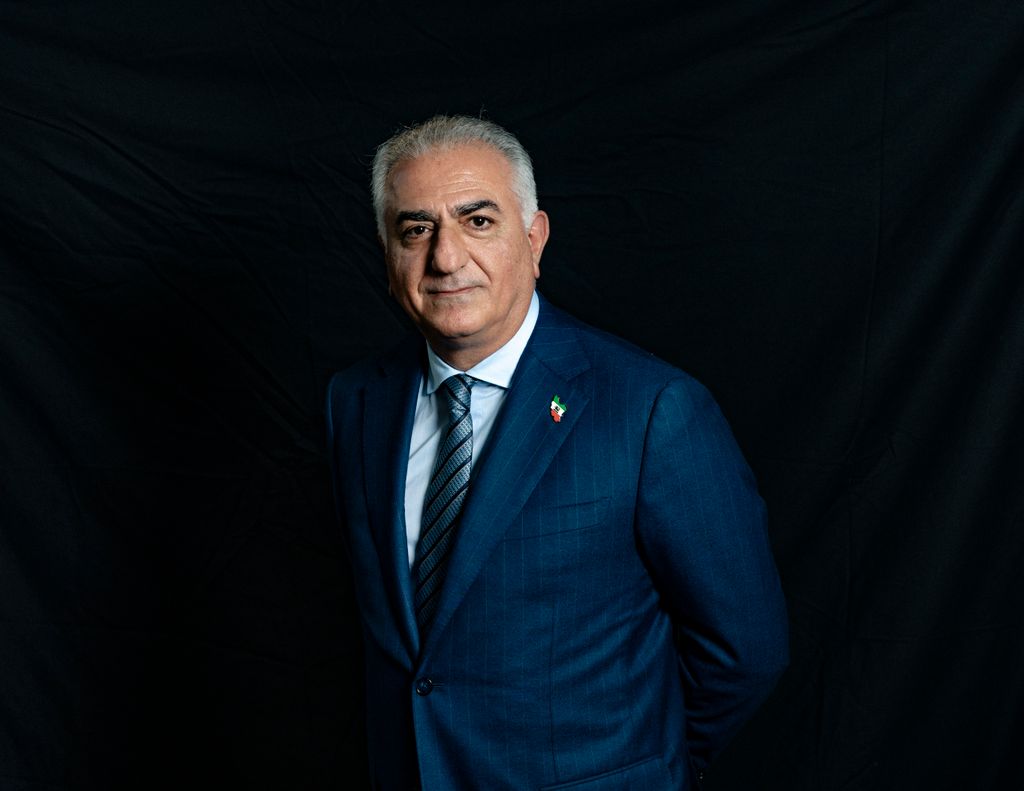 Reza Pahlavi seeks larger role as protests expand, calls himself ready for a transition leadership role